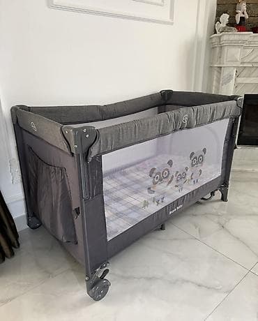 şaxda baba: Brave Baby qatlanan uşaq çarpayısı/oyun beşiyi - Rəng: tünd boz (mesh — 1