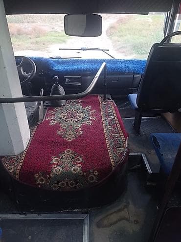 Продажа авто: Isuzu : 4.2 л | 2008 г. 150000 км Бус — 9