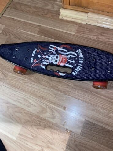 где купить скейт в баку: Plastik kruizer skeytbordu - Üst gövdə: qara rəngdə, toxumalı səth — 1