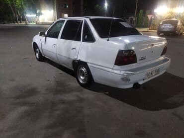 opel vectra b suret qutusu: Daewoo Nexia: 1.5 l | 1997 il Sedan — 5