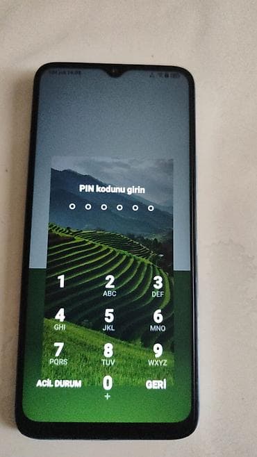 Smartfon Xüsusiyyətlər: - Tam ekranlı displey, damla formalı ön lalafo.az -da Smartfon Xüsusiyyətlər: - Tam ekranlı displey, damla formalı ön