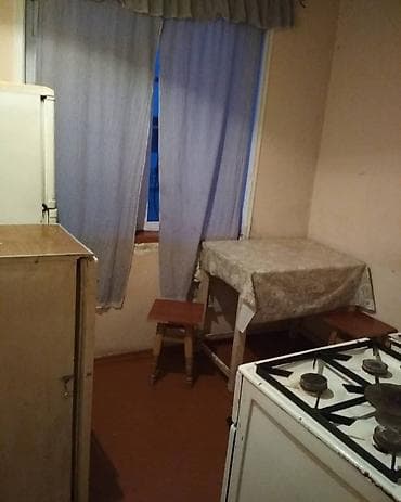 quba kirayə ev: Sumqayıt şəhəri, 3 mkr, 5/1, 1 otaqlı ev kirayə verilir. Evdə taxt — 3