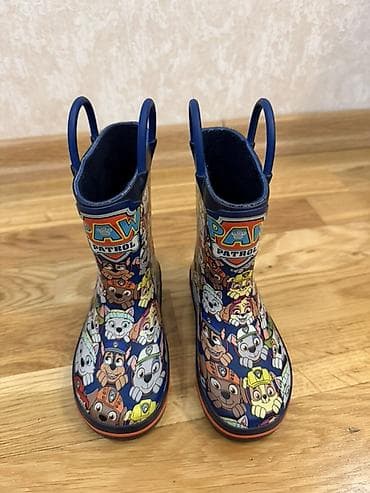 Детская обувь: Next резиновые сапожки 
Как новые 
Размер 22,5
Цена 15 — 5