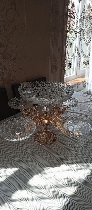 duz qablari: Böyük en boyuyundendir Meyve cerez qabi.Agirdir 4 kilo rahat meyve — 2