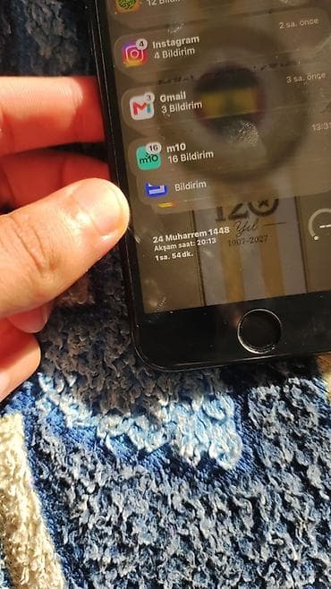 iphone 5 se: IPhone SE 2020, Qara, Barmaq izi — 2