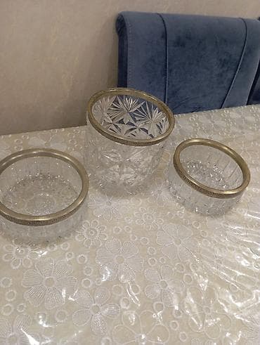 3 qız sekilleri profil üçün: 3 ədəd xrustal kanfet qabı — 4