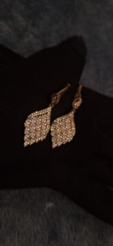 qizlar ucun toy paltarlari: Qızıl suyuna salınmış Zərif daş-qaşlı sırğalar. svarovskiy qaşlarla — 9