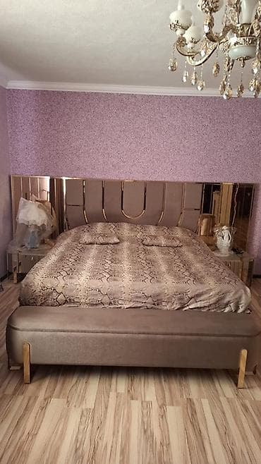 konsol masa: Yataq otağı mebel dəsti Tərkibi: - King-size yumşaq başlıqlı çarpayı — 1