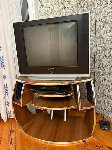 İşlənmiş, Düz TV altlığı, Polkalı, Taxtalı