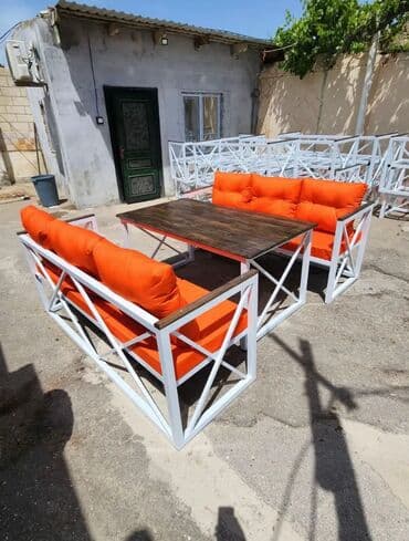 Balkon üçün, Yeni, Açılmayan, Dördbucaq masa, 4 stul