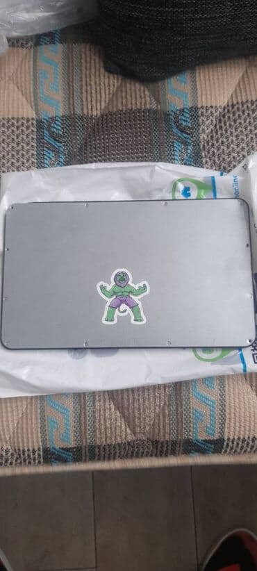 Kompüter ehtiyyat hissələri: Blutuz klaviatura — 2