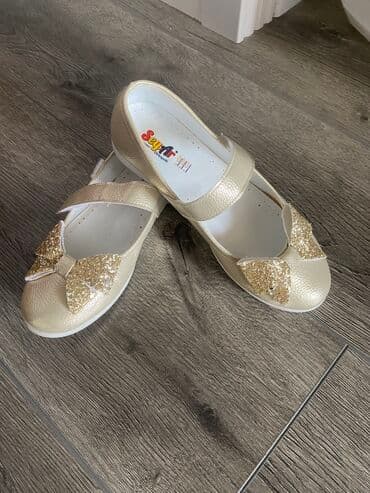 qiz usagi ucun ayaqqabilar: Uşaq ayaqqabısı,Cemi 1 defe moda yarışmasina geyinib.Hal hazirda sıxır — 5