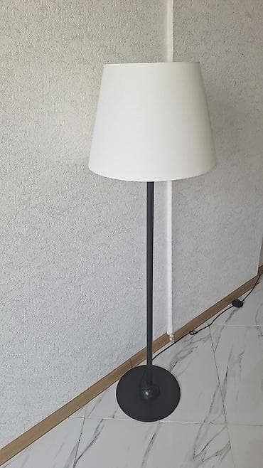 torşer: Müasir dizaynlı mərtəbə lampası - Tip: Torşer (floor lamp) - Rəng — 1