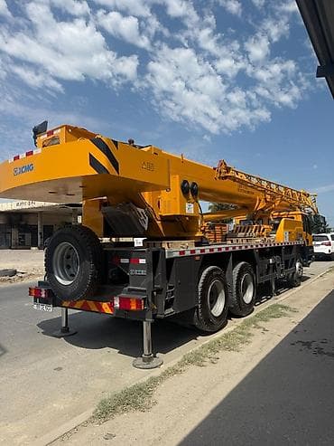 yük konteyneri: 25 ton avtokran icarəsi 25 tonluq avtokran icarəyə verilir. Kran — 3