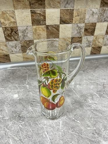 cex xrustali: Çexiya istehsalı su dolçası və 6 stəkanə Sovet istehsalı — 4