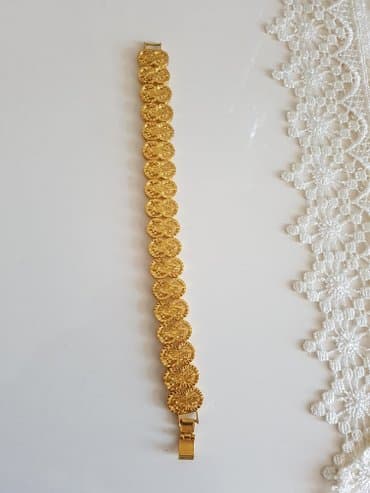 1 qram qızıl neçə manatdır 2025: Qolbaq bijuyeriya (rengi getmir) 20 azn
Braslet — 2