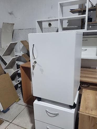 Digər dolablar: Ağ rəngli, təkərli kilidli dolab - Material: laminat/MDF tipli ağ — 3