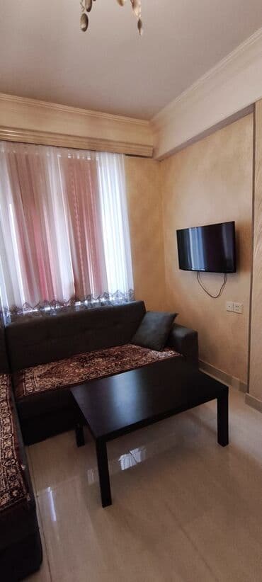 prefabrik evlər: XİRDALAN QƏNCLƏR SƏHƏRCİYİ. Riyat TİCERET mərkəziyle üzbəüz. 11 — 4