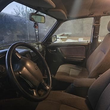 opel astra 1 6: QAZ 3110 Volga: 2.4 l | 2001 il 260000 km Sedan — 7