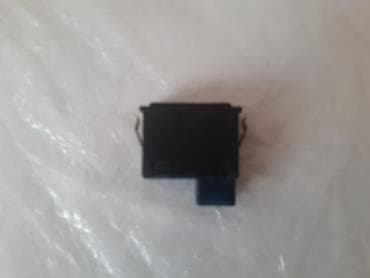 cayenne krilo 2013: BVE avtomobilinin salonunan baqagının acma düyməsidir — 2