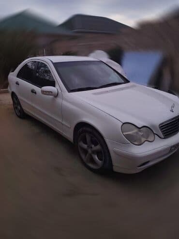 mersedes gl: Mercedes-Benz C-Class: 2 l | 2000 il Sedan — 7