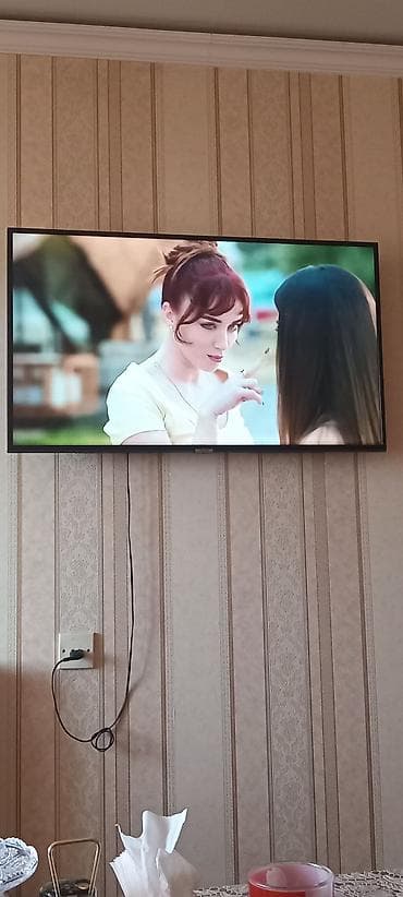 led ekran: Divar tipli LED televizor - Böyük ekranlı, nazik çərçivəli LED panel — 1