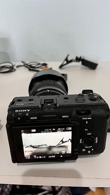 camera sony: Sony FX30 video çəkiliş dəsti Komplekt: - Sony FX30 kino kamerası — 5