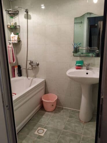 ucuz evler xirdalanda: Bakı, 3 otaqlı, Köhnə tikili, m. Həzi Aslanov, 60 kv. m — 11