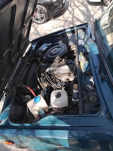 vaz 2107 ölüxanası: Model: LADA (VAZ) 2107 sedan Rəng: tünd yaşıl/mavi ton Kuzov: 4 qapı — 4