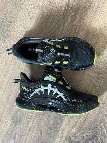 Rəng - Qara Krossovkalar, Ölçü: 31, Uniseks lalafo.az -da Rəng - Qara Krossovkalar, Ölçü: 31, Uniseks