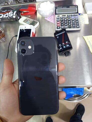 Apple iPhone: IPhone 11, 128 GB, Qara, Face ID — 1