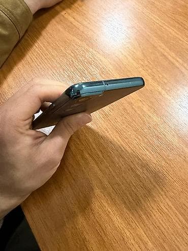 samsumg s22: Samsung Galaxy S22 — 5