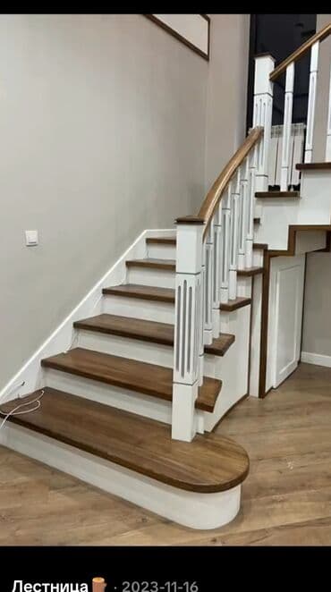 taxta pilləkən: Taxta pilləkan sifatişi — 1