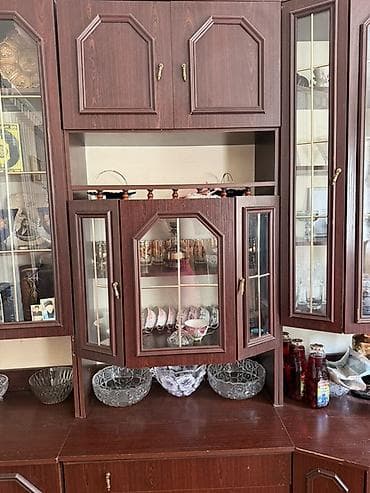 salon dolab: Klassik qonaq otağı üçün iri divar komplekti - Material: ağac — 3
