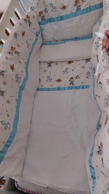 heyva cemi: Oğlan və qız üçün, Dördbucaq, Beşik, Dəst ilə, Matras ilə, Yellənmə mexanizmsiz — 7