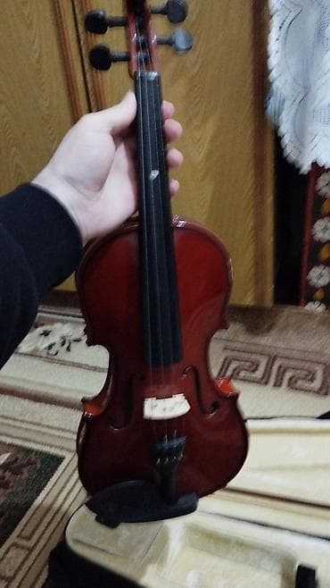 Скрипки: Məhsul: Dominguez skripkası (korpusda marka möhürü var) Tərkib və — 2