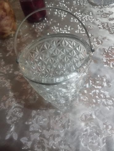 Mətbəx aksesuarları: Şüşə buz qabı / konfetlik - Material: qalın, şəffaf kəsimli şüşə - — 1