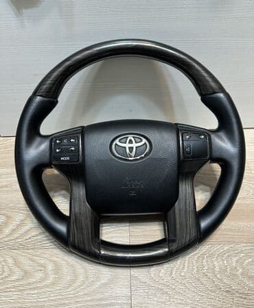 Digər nəqliyyat: Orginal üsdən çıxmadır əla vəziyyətdə. Toyota sükan çarxı - Model — 1