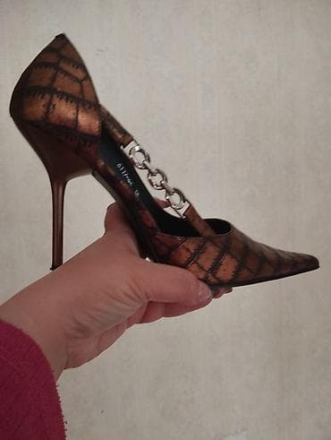 ağ kedlər: Ölçü: 38, Yeni — 2