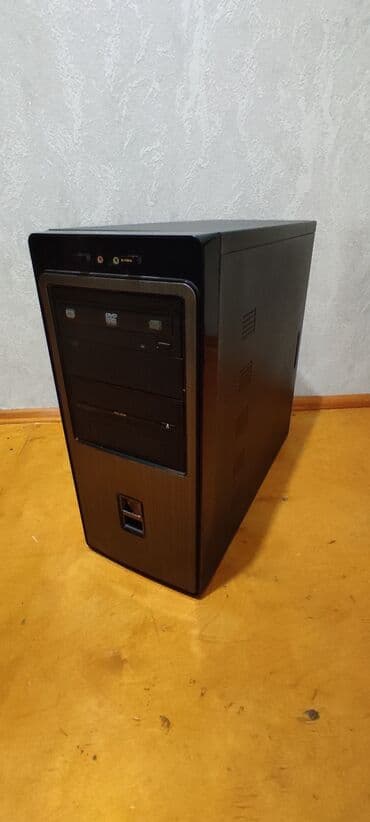 Qara rəngdə, stolüstü kompüter. Evdə və ya ofisdə istifadə üçün lalafo.az -da Qara rəngdə, stolüstü kompüter. Evdə və ya ofisdə istifadə üçün