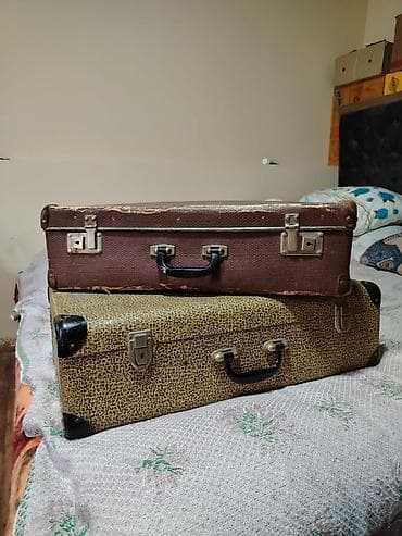 Məhsul: Köhnə üslubda 2 ədəd sərt korpuslu çamadan dəsti Təsvir: - — 1