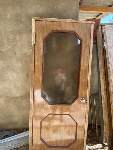 двери межкомнатнын бу: Şüşəli taxta qapılar - Material: təbii ağac üzlüklü qapı lövhəsi — 2