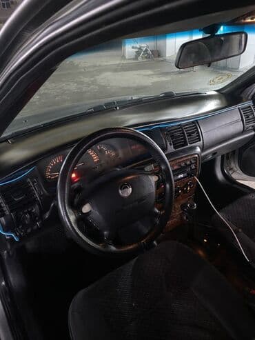 opel vectra 1995: Opel Vectra sedan - Kuzov: 4 qapılı sedan, gümüşü rəng, qara kapotla — 7