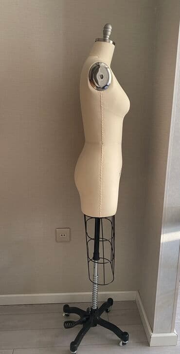 stefano ricci baku: Ölçüleri Sine dairesi -92 Bel dairesi-70 Çanaq dairesi -95 Tezedir — 3