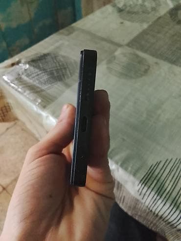 iphone 15 pro satışı: Xiaomi 13, 256 GB, rəng - Qara, 
 Sensor — 1