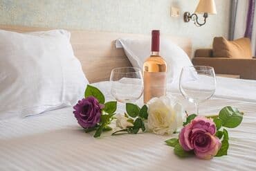 adres: Global Hotel Baku**** Bir gün 20 azn Ekonom o: 20 azn — 1