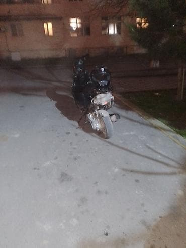 yanacaq ceni: 50 sm3, 2010 il, 1000 km — 1