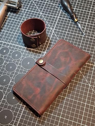 iş formaları: Pulqabı, Təbii dəri, Yeni — 1