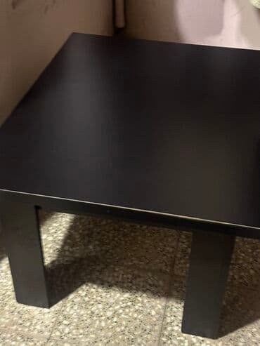 Jurnal masası, Açılmayan, Kvadrat masa