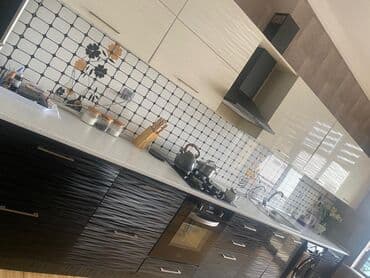 мойка шкаф для кухни: Mətbəx mebeli dəsti - Üst şkaflar: parlaq krem rəngli, düz fasadlı — 2